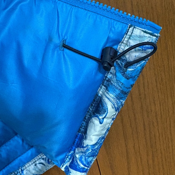 Patagonia Lightweight Down Puffer Vest Rare Wave Print Size Small - Picture 6 of 11